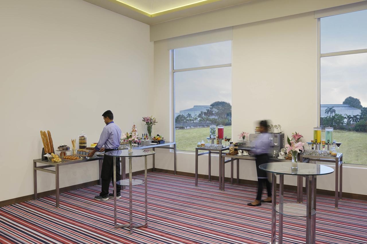 Mercure Chennai Sriperumbudur エクステリア 写真